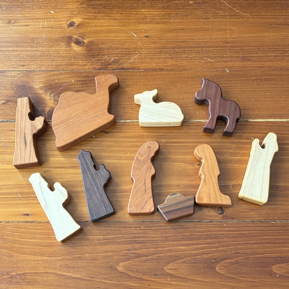 Bannor Toys wooden nativity